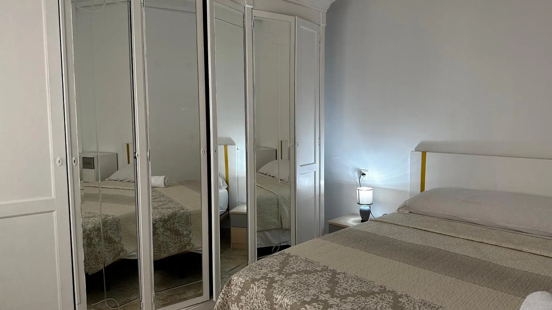 Habitaciones A 10 Minutos De La Playa De Aguadulce Aguadulce  Homestay Aguadulce (Almeria)
